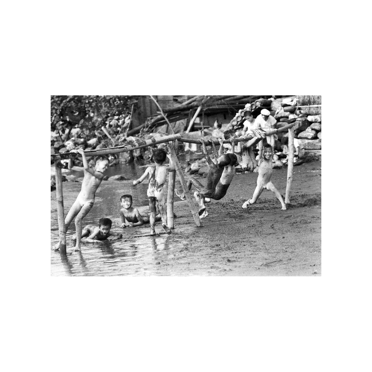 全裸 玩水 戲水(1960) | 創價藝文